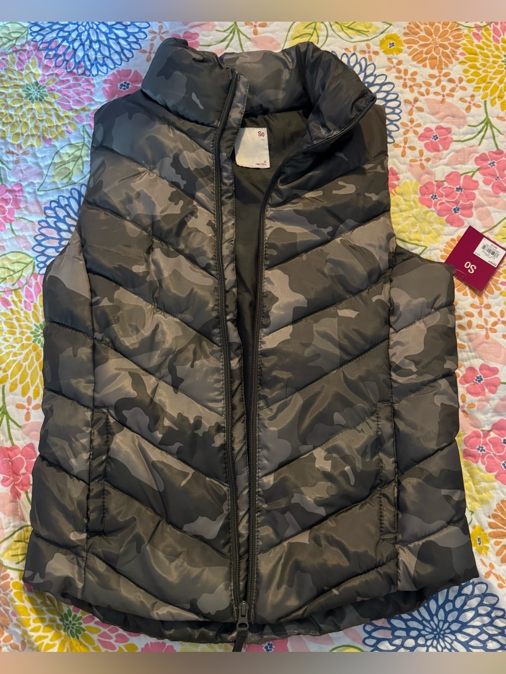 NWT medium camo so vest